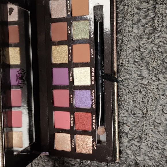 Anastasia eyeshadow palette - Picture 2 of 2